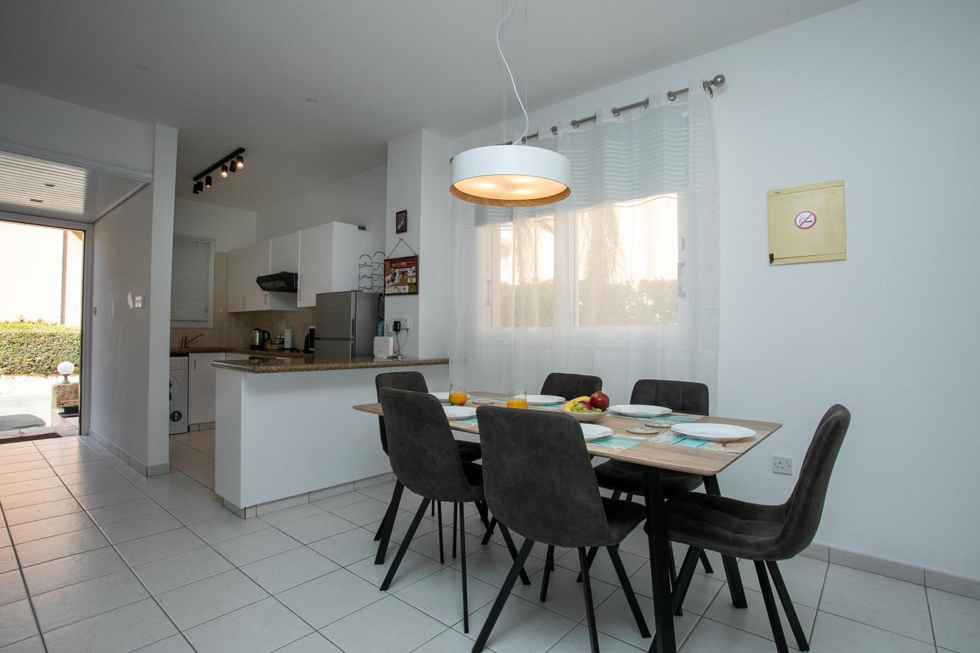Casa Del Sol Townhouse In Iris Village Pafos Zewnętrze zdjęcie