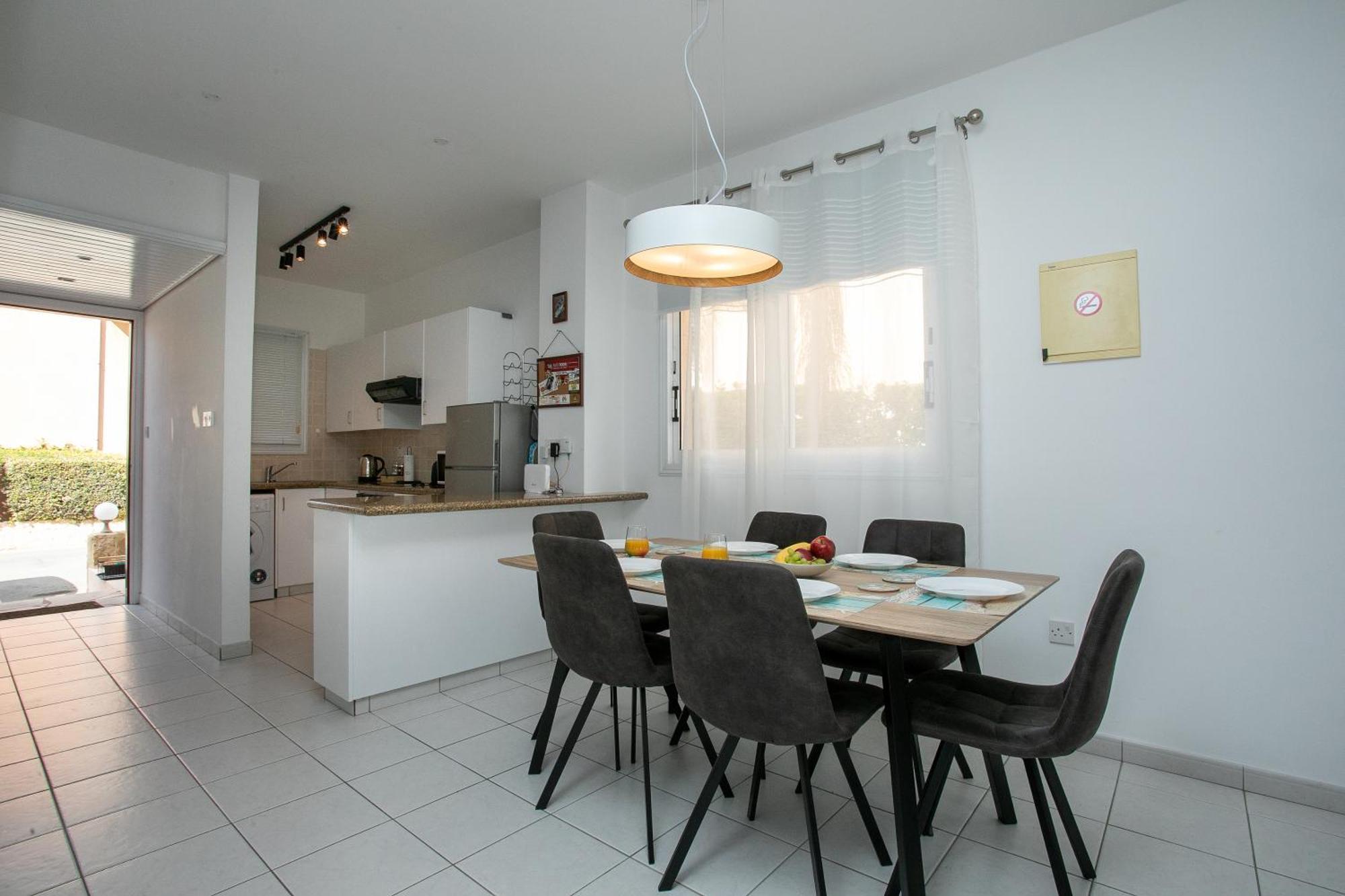 Casa Del Sol Townhouse In Iris Village Pafos Zewnętrze zdjęcie
